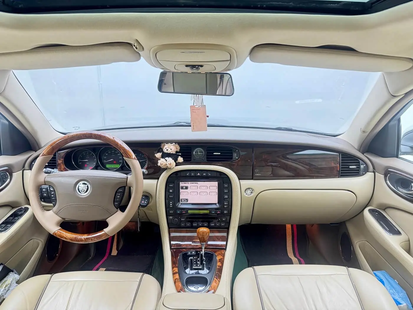 Jaguar XJ 2009 — Şəkil 12/12
