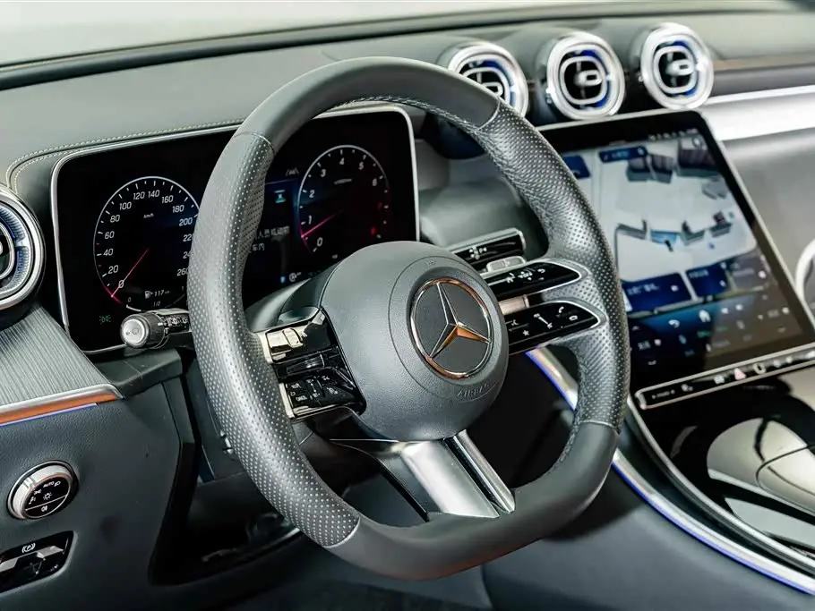 Mercedes-Benz GLC 2025 — Фото 11/20