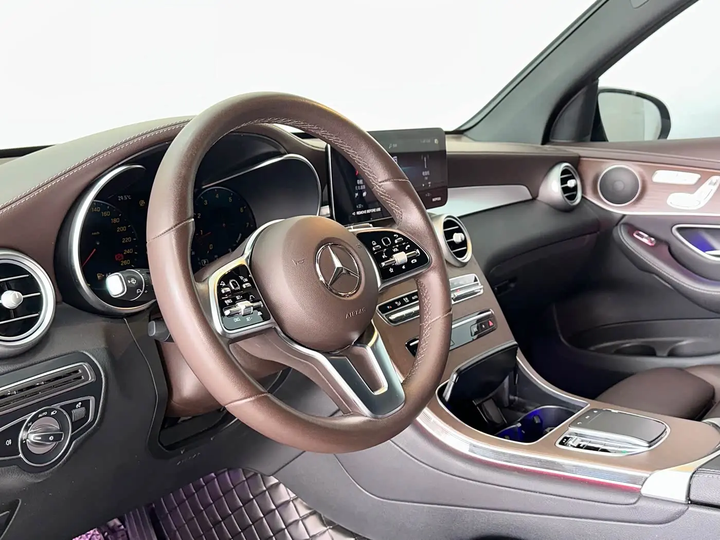 Mercedes-Benz GLC 2022 — Şəkil 10/17
