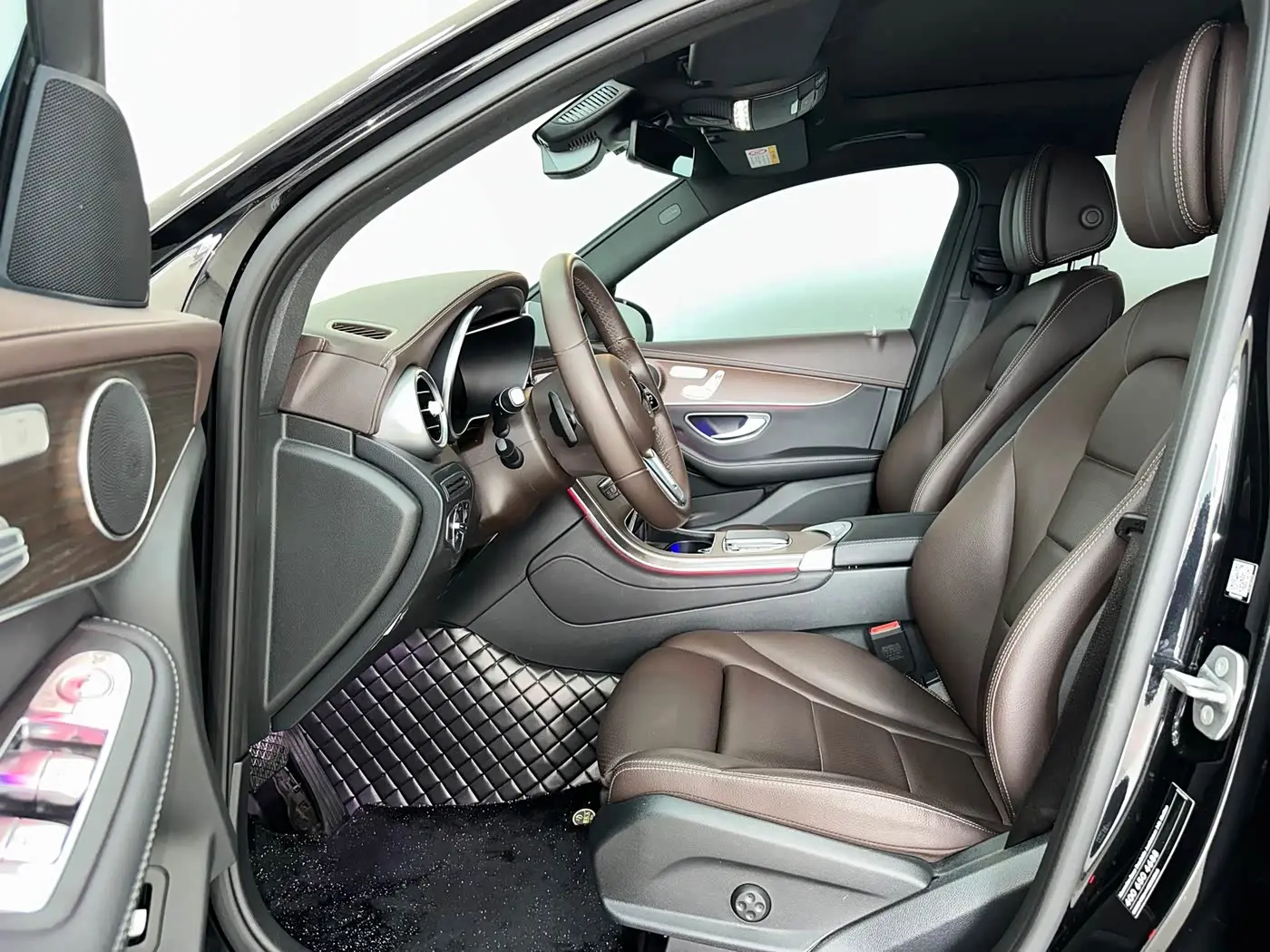 Mercedes-Benz GLC 2022 — Şəkil 8/17