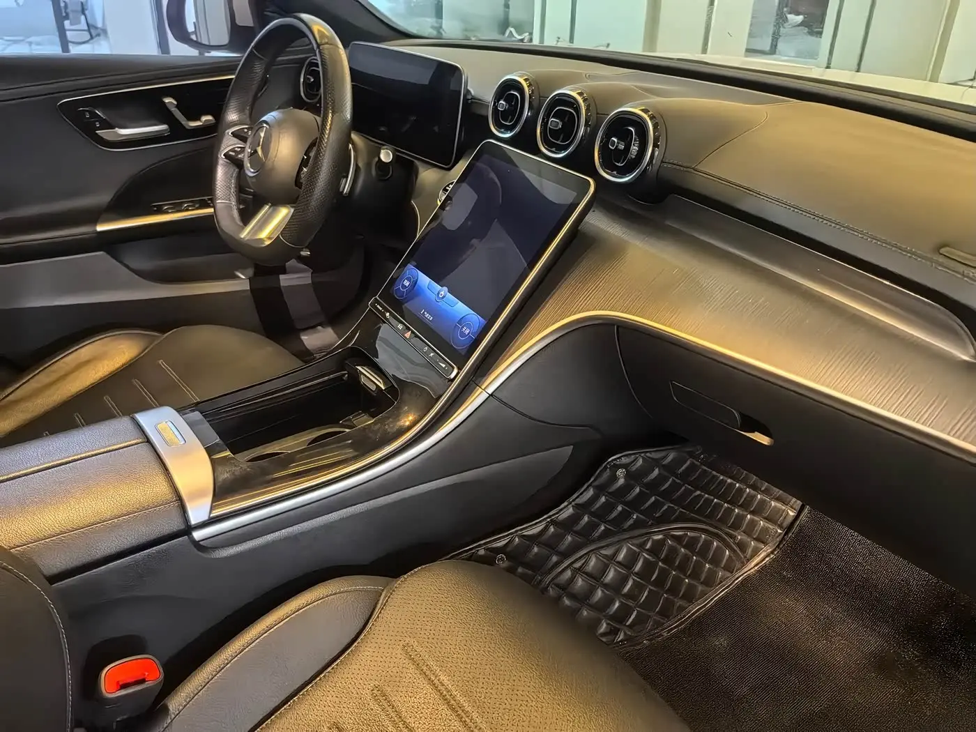 Mercedes-Benz C-Class 2022 — Фото 8/13