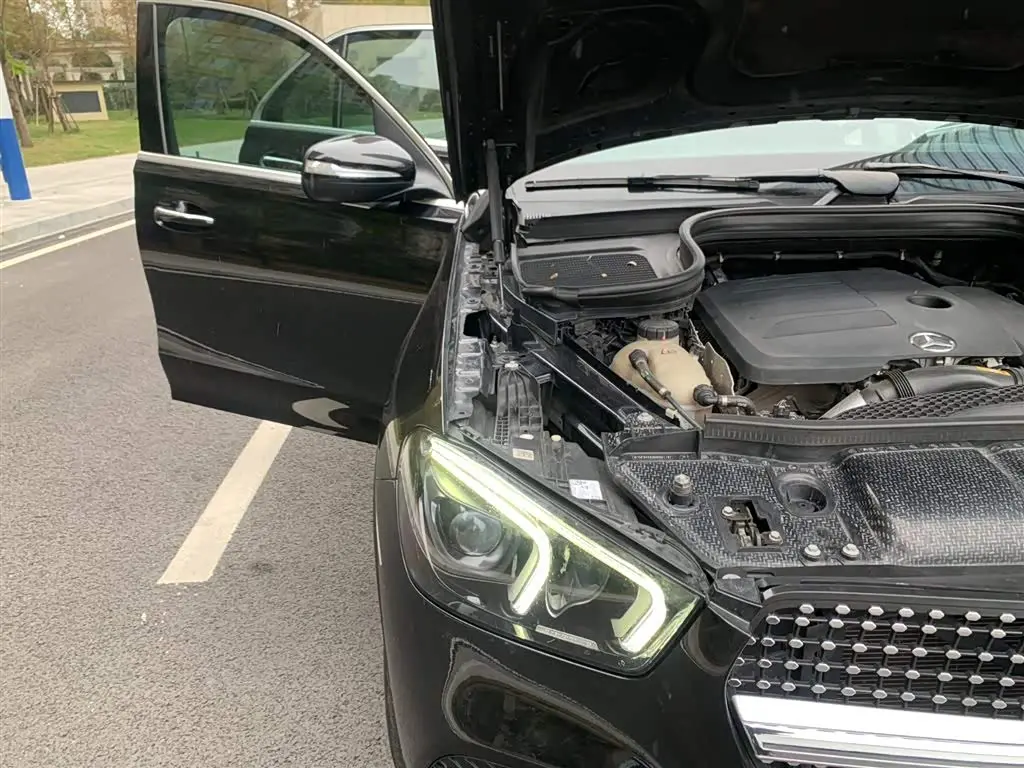 Mercedes-Benz GLE 2021 — Photo 16/20