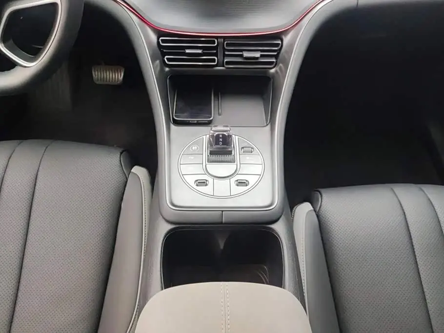 BYD Seal 05 DM-i 2026 — Photo 16/16