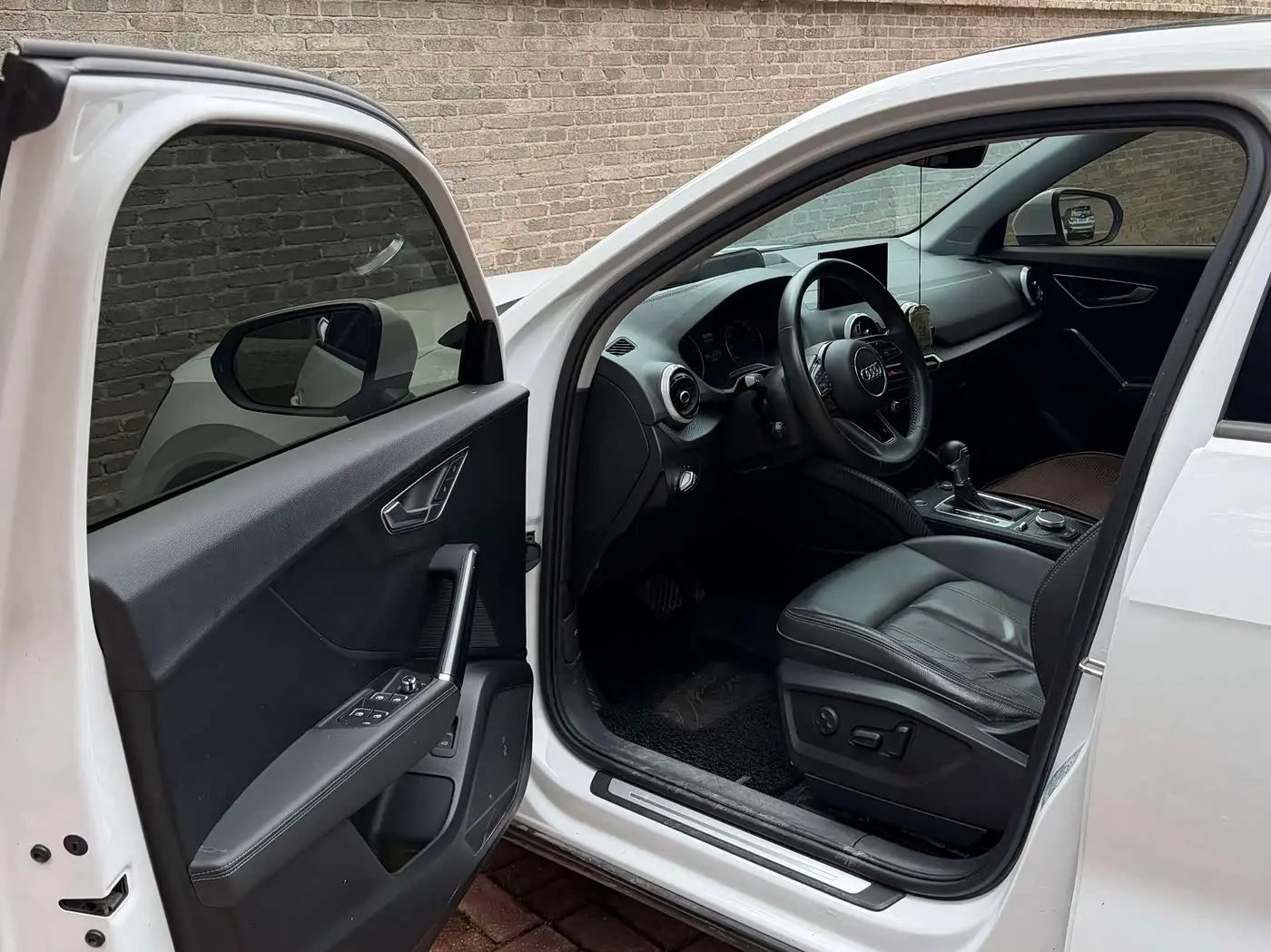 Audi Q2L 2022 — Şəkil 10/12