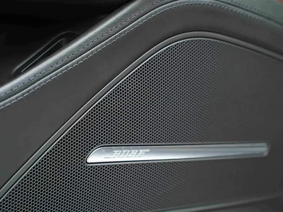 Audi A8 2013 — Photo 18/20