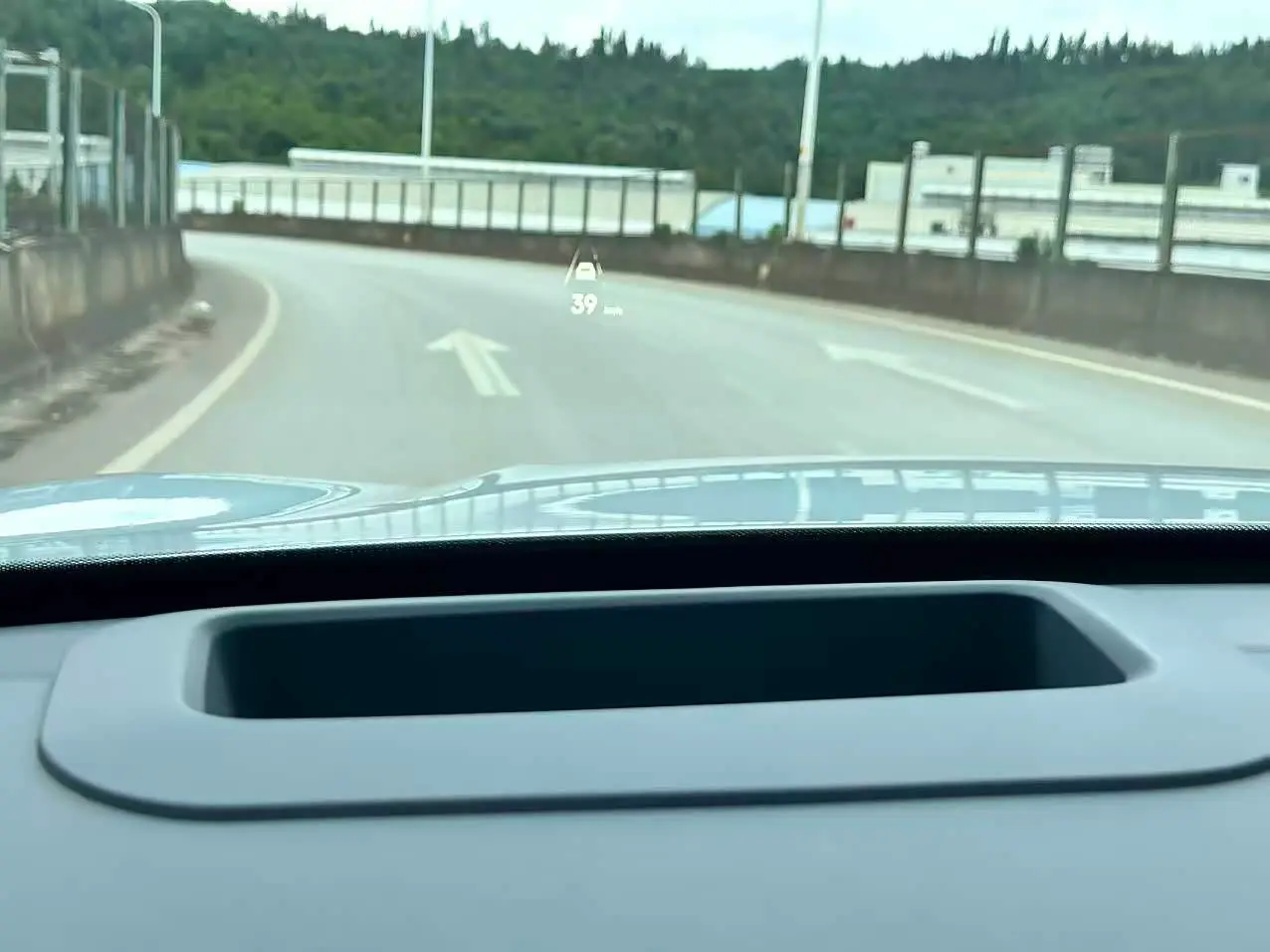 Geely Galaxy Galaxy Starship 7 EM-i 2025 — Şəkil 10/20