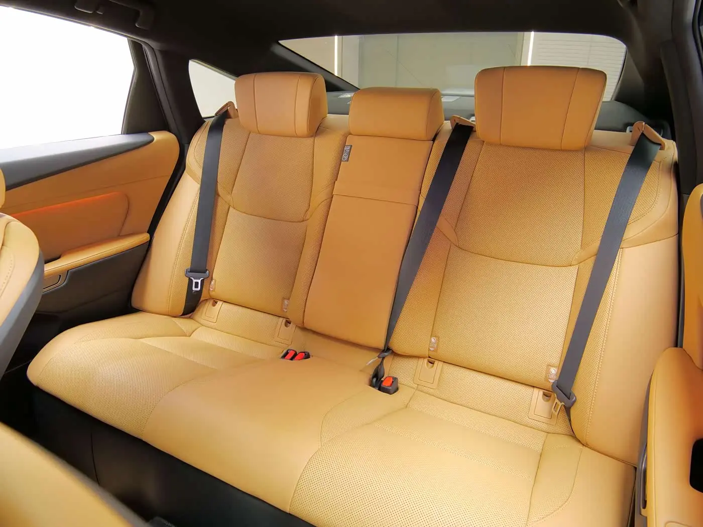 Lexus ES 2026 — Photo 7/18