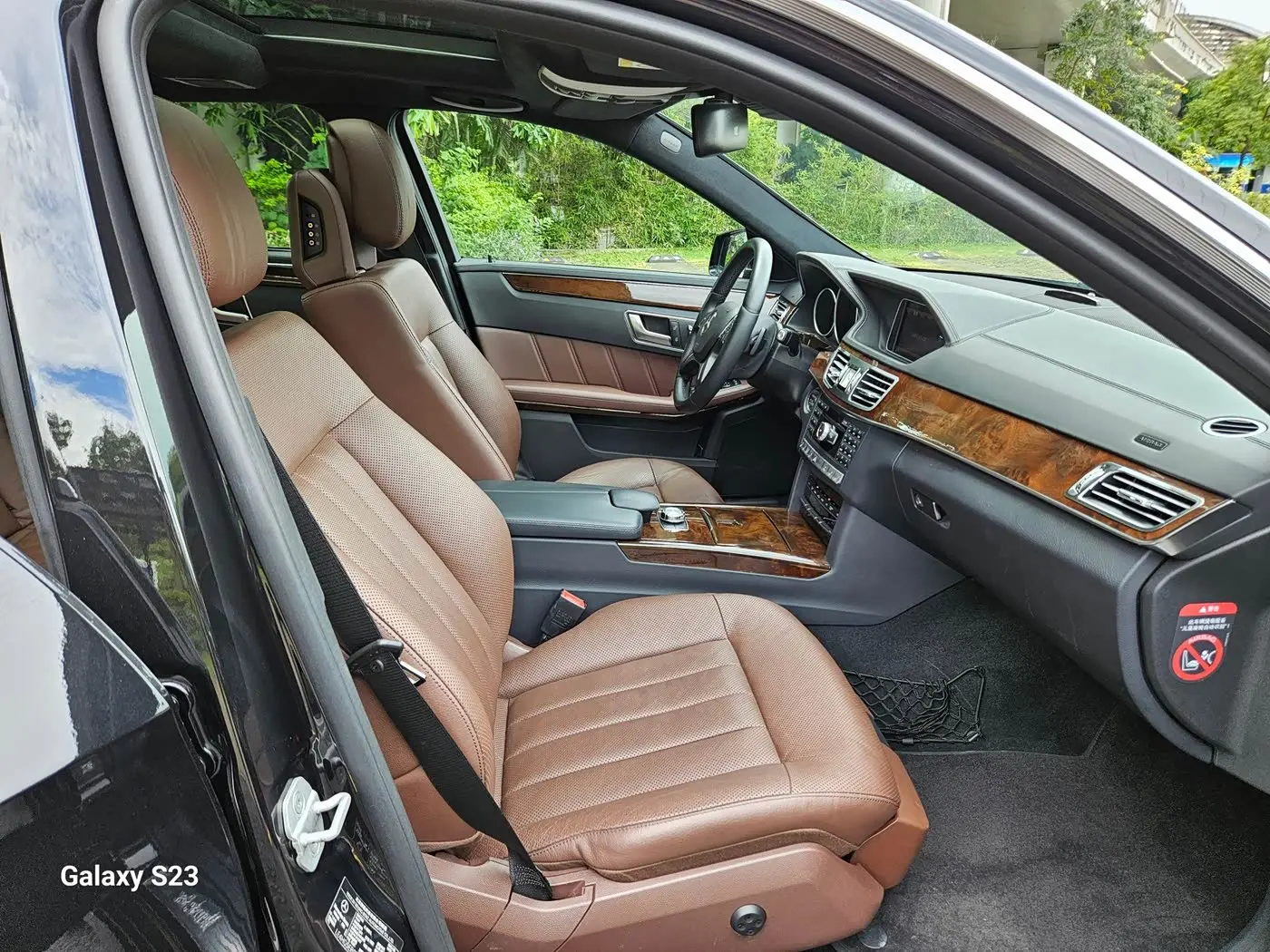 Mercedes-Benz E-Class 2014 — Şəkil 13/19
