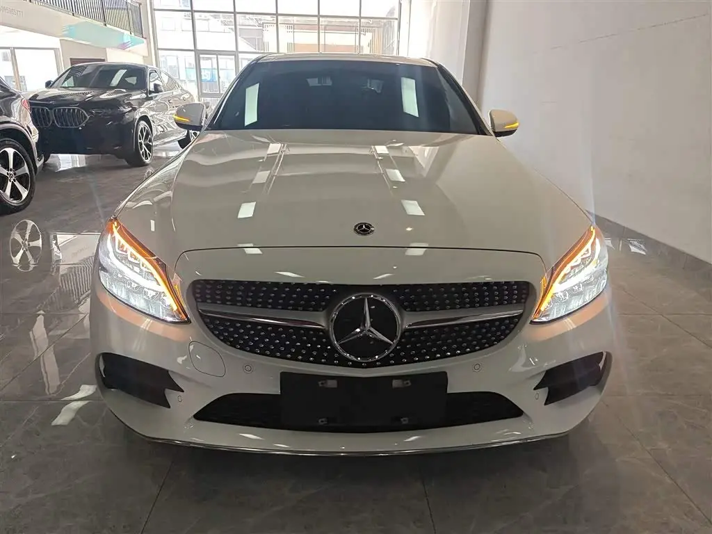 Mercedes-Benz C-Class 2020 — Фото 3/20