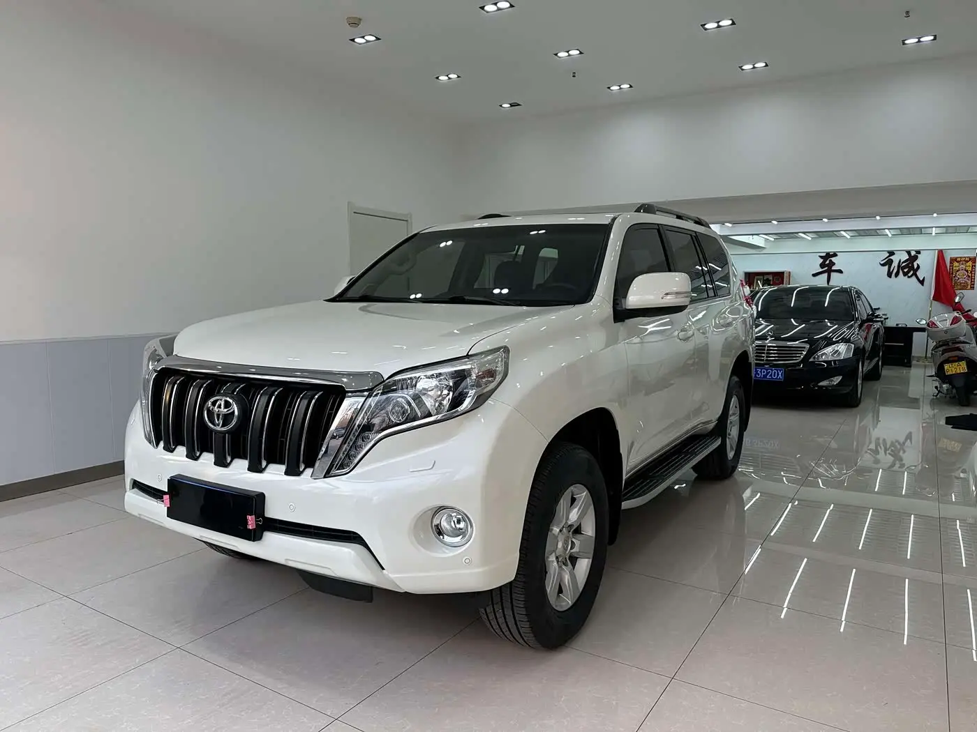 Toyota Prado 2017 — Şəkil 1/20