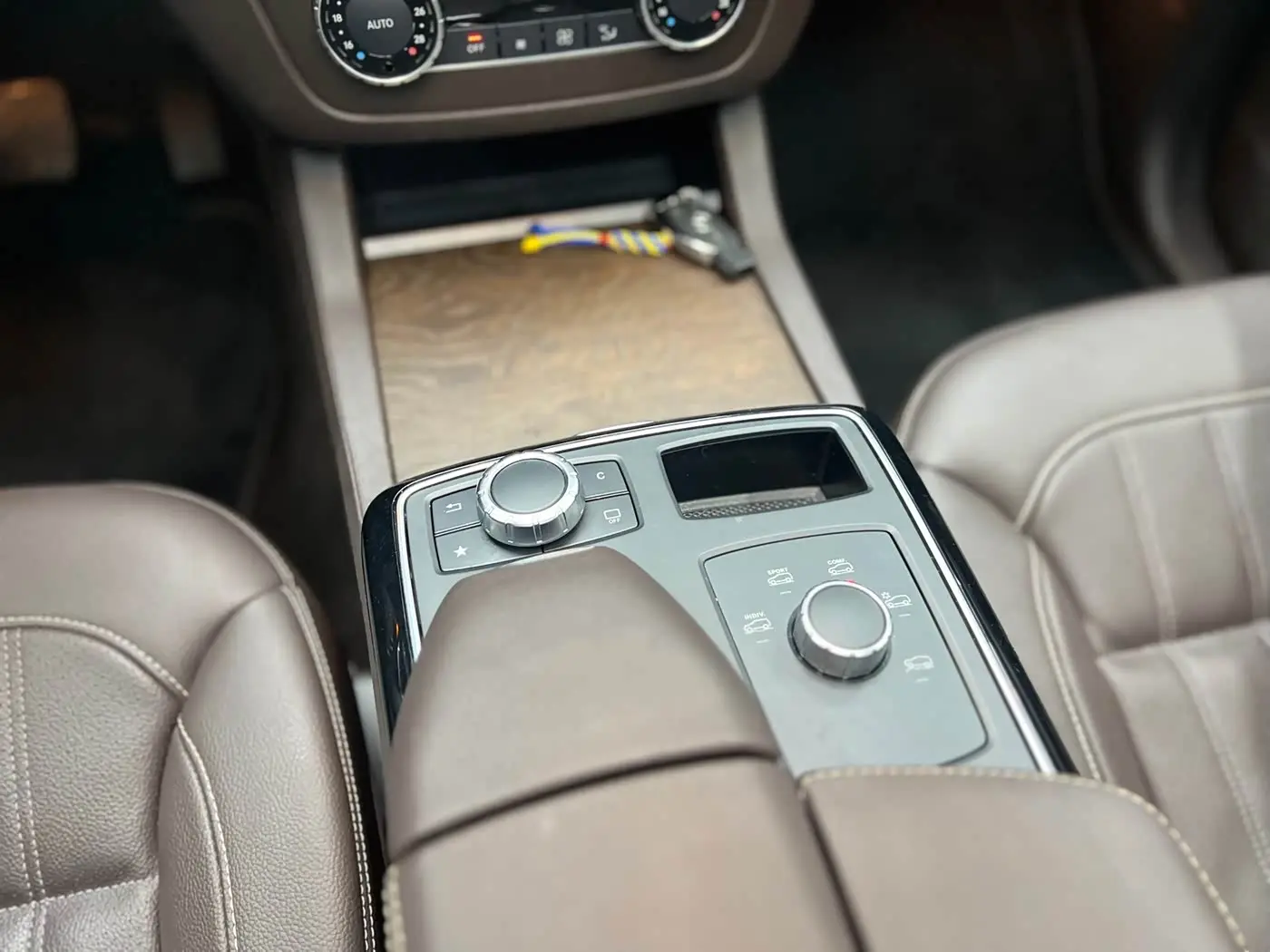 Mercedes-Benz GLE 2018 — Фото 15/19