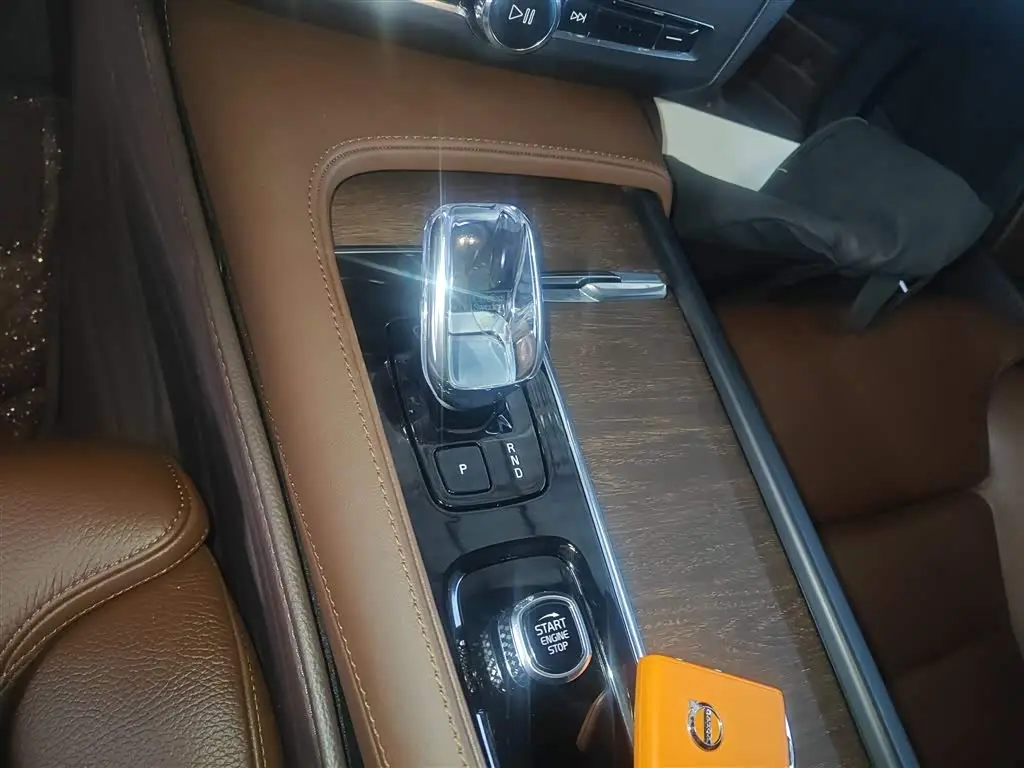 Volvo S90 2024 — Photo 14/20