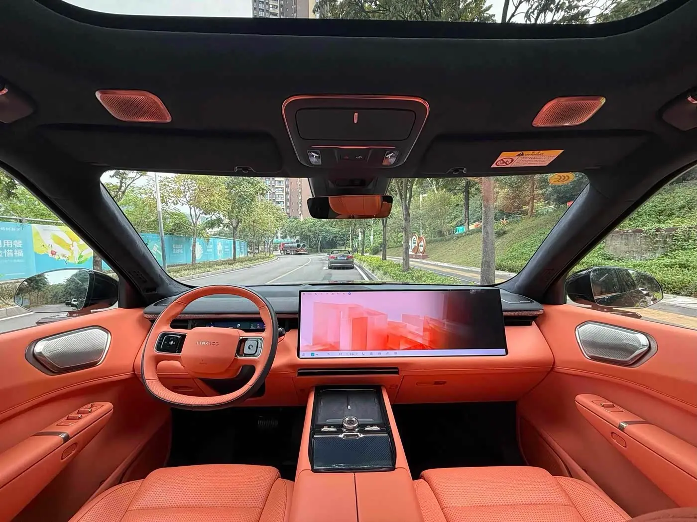 Lynk & Co 900 2025 — Şəkil 8/9
