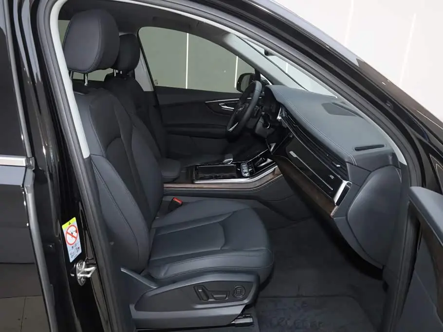 Audi Q7 2023 — Фото 15/20