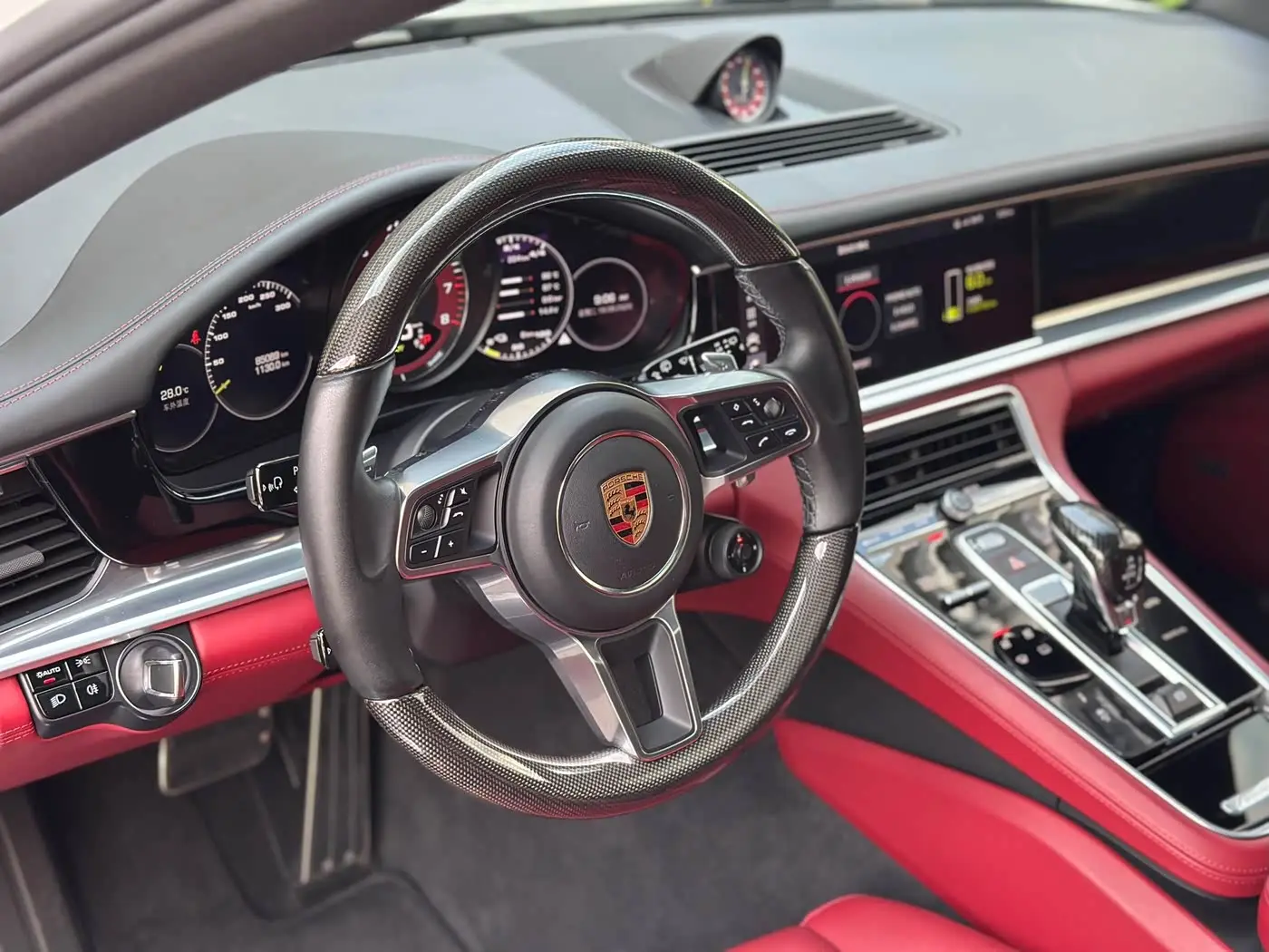 Porsche Panamera New Energy 2019 — Şəkil 11/19