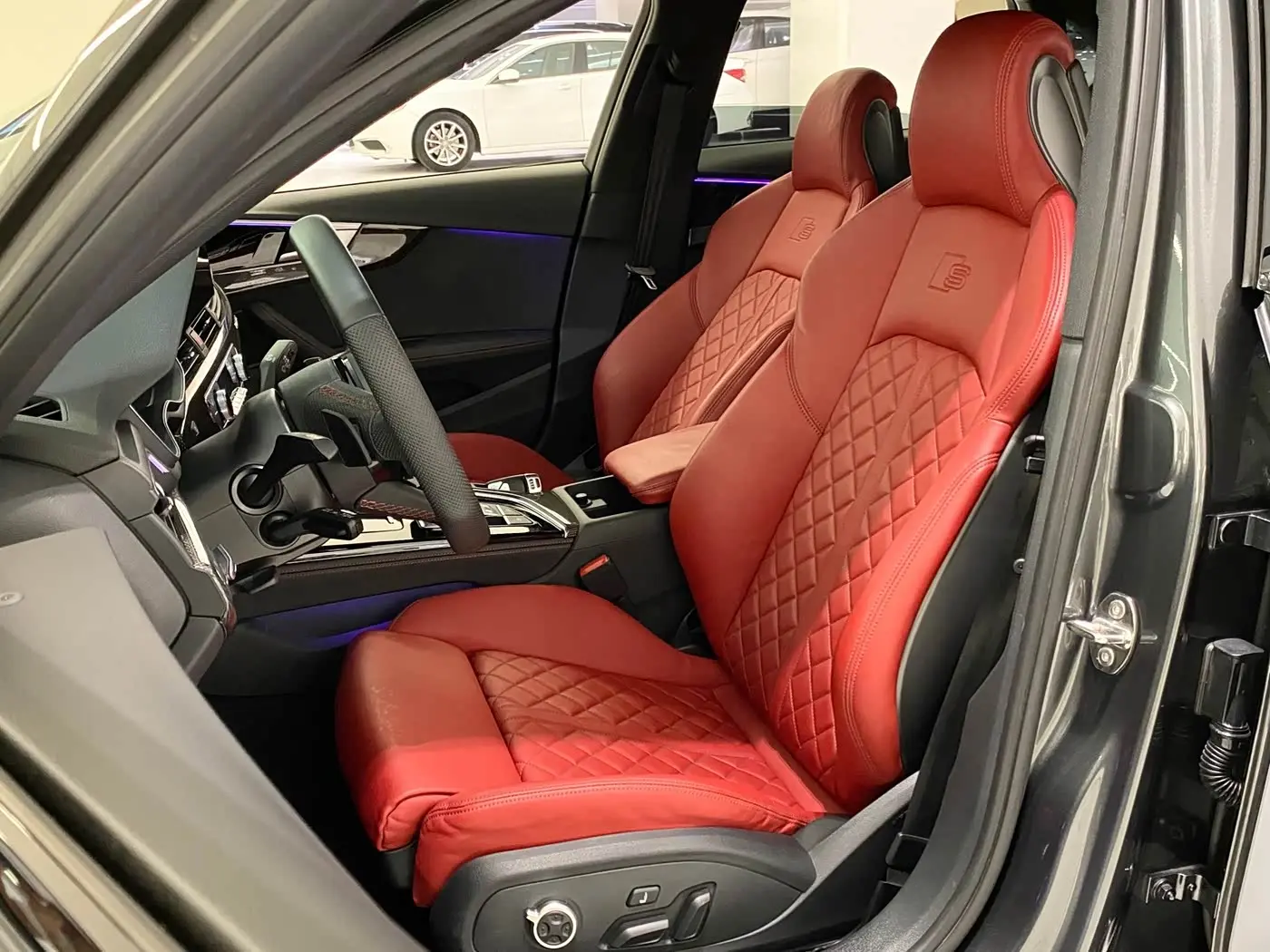 Audi S4 2022 — Photo 11/19