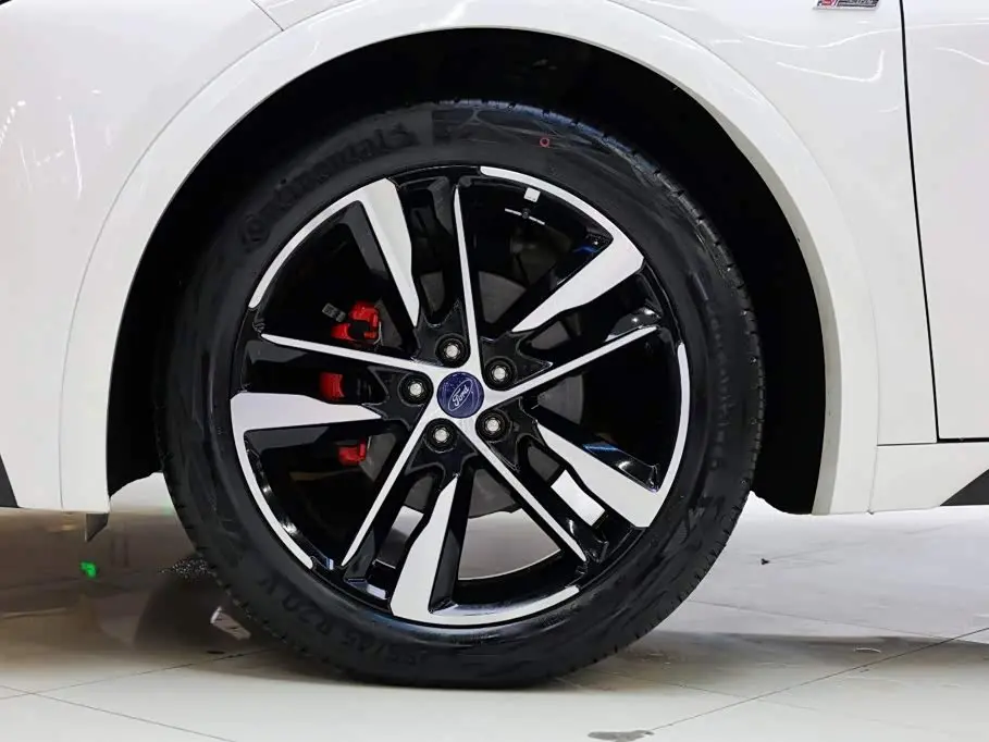 Ford EVOS 2024 — Фото 13/20