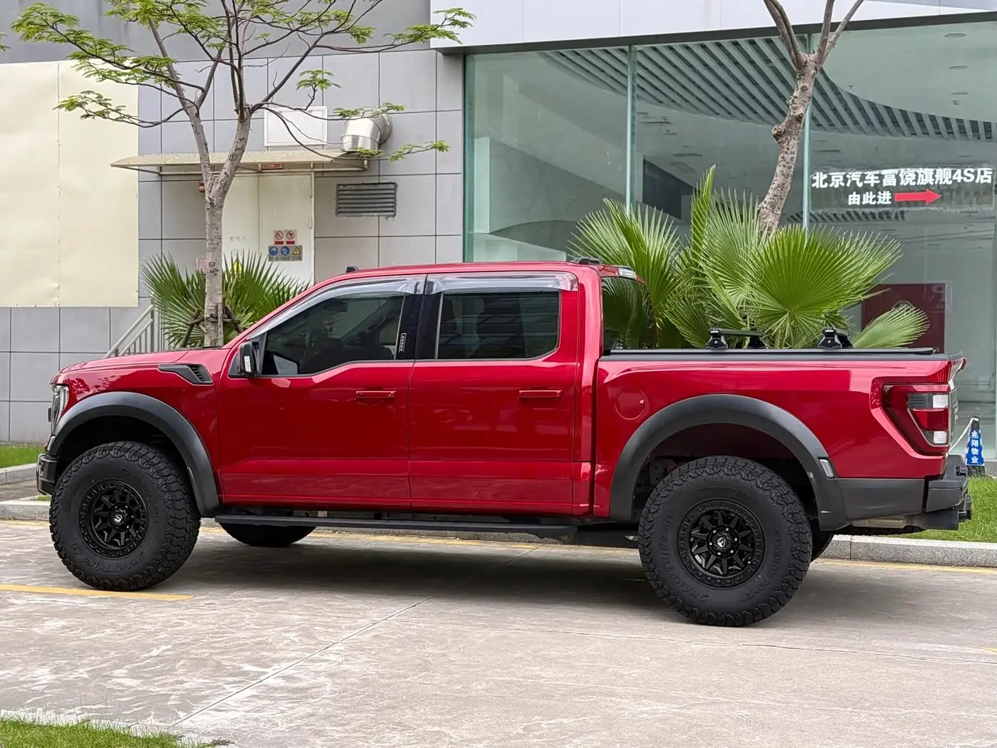 Ford F-150 Raptor 2023 — Şəkil 6/20