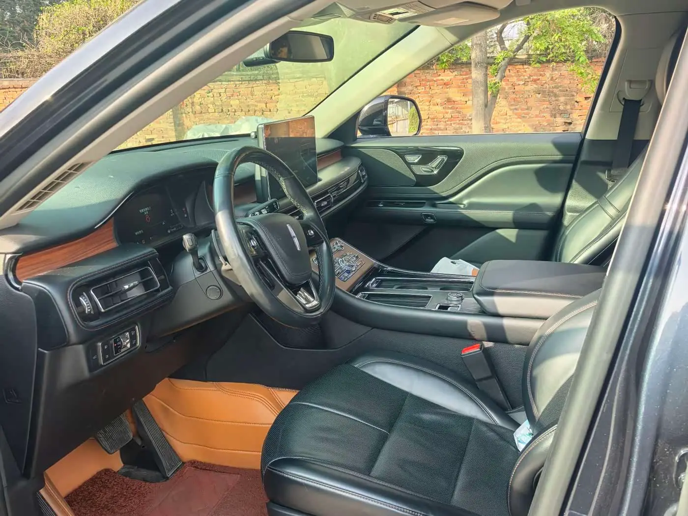 Lincoln Aviator 2021 — Photo 5/19