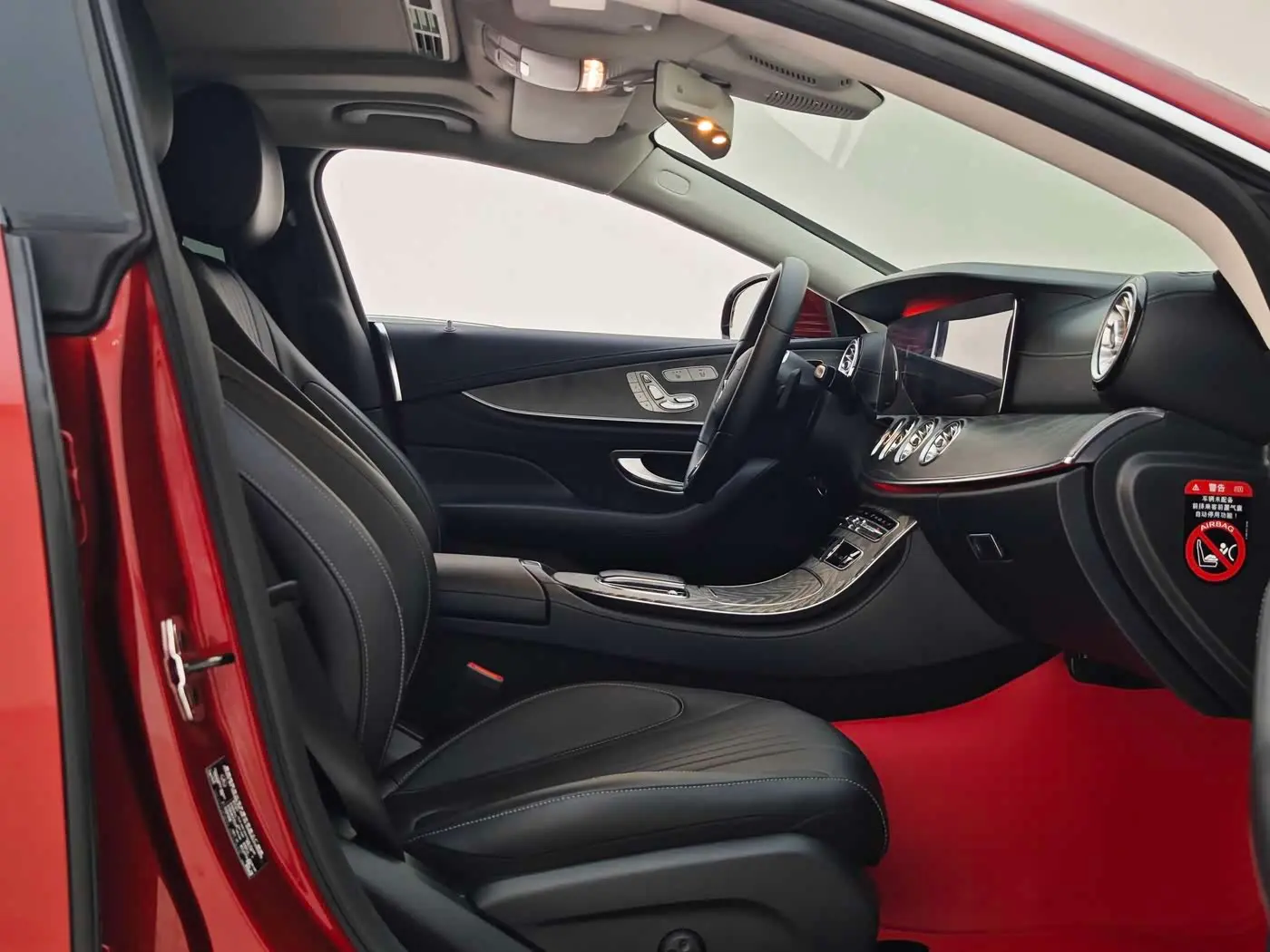 Mercedes-Benz CLS 2019 — Photo 10/20