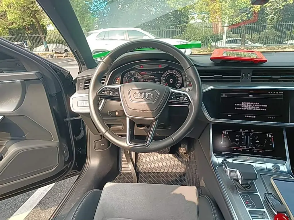 Audi A6L 2024 — Photo 11/20