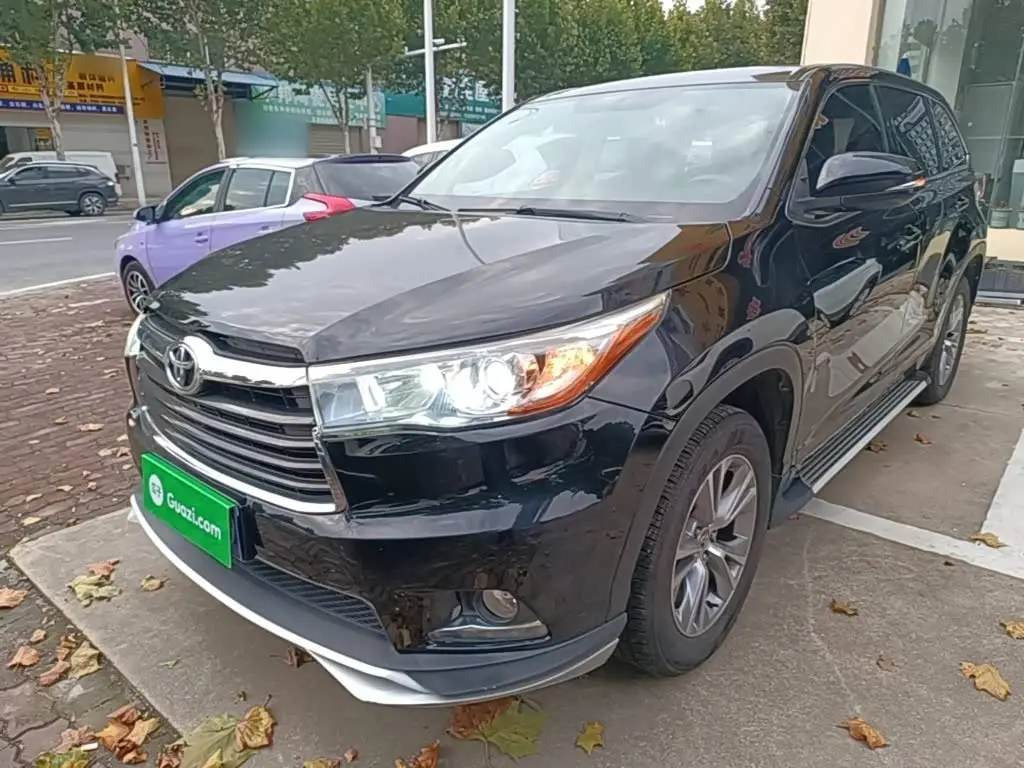 Toyota Highlander 2016 — Фото 1/20