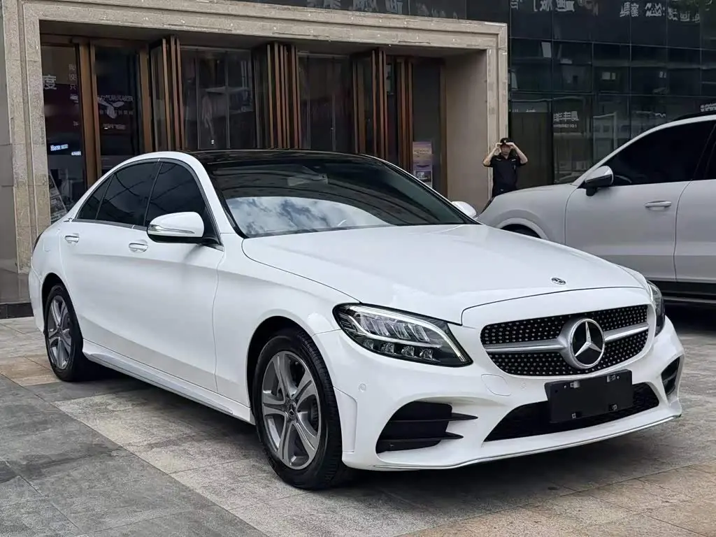 Mercedes-Benz C-Class 2019 — Фото 11/20