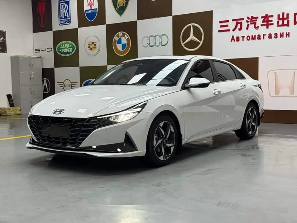 Hyundai Elantra 2022 — Şəkil 1/20