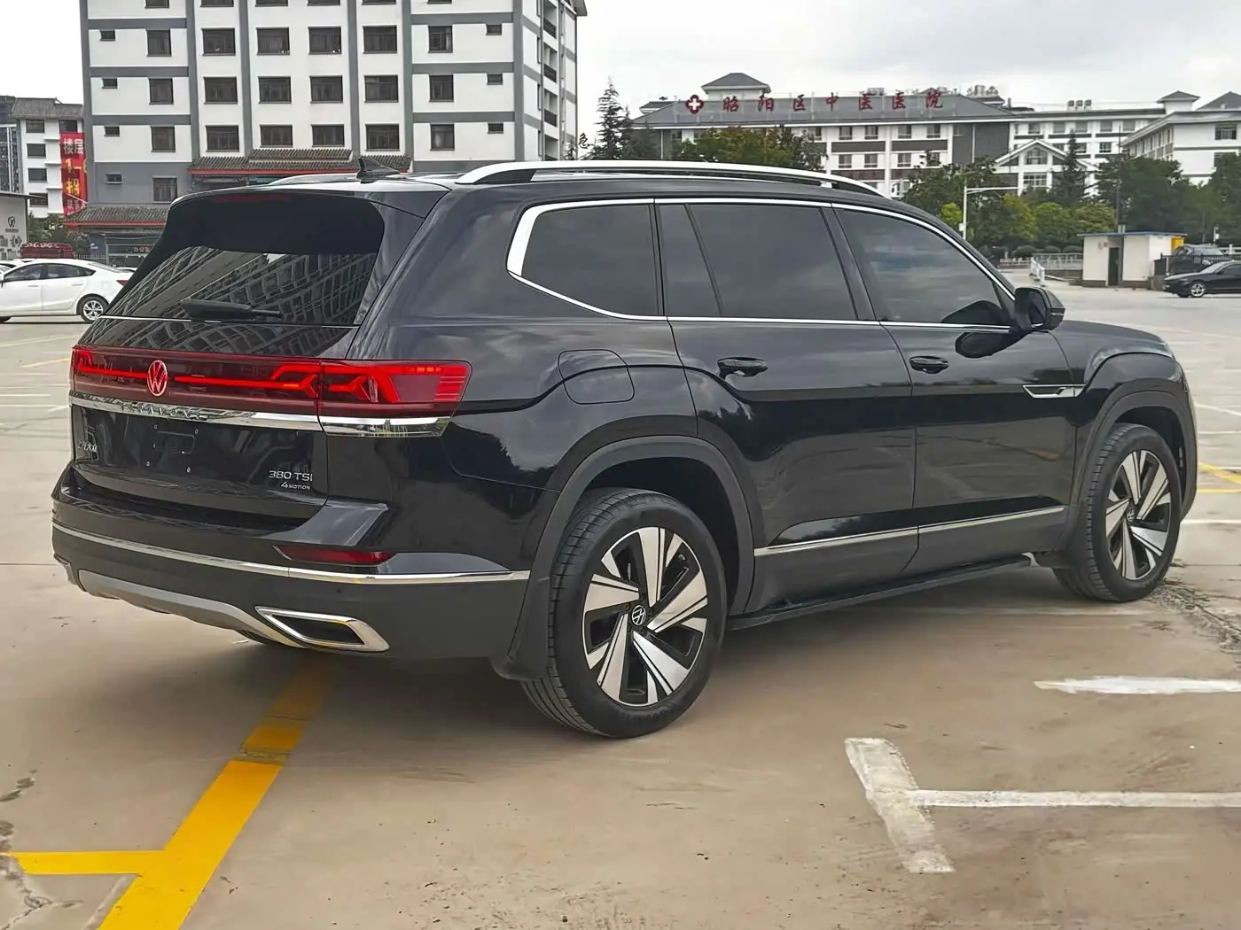 Volkswagen Teramont 2023 — Şəkil 9/19