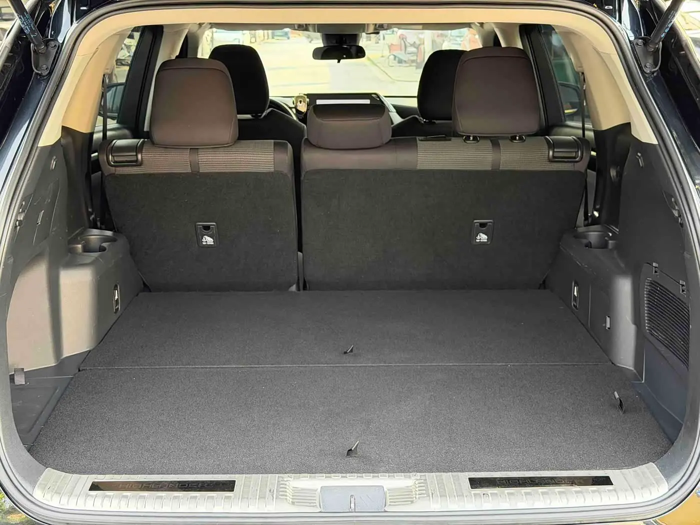 Toyota Highlander 2024 — Şəkil 15/15