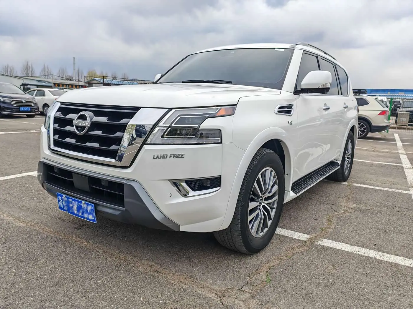Nissan Patrol 2023 — Фото 1/20