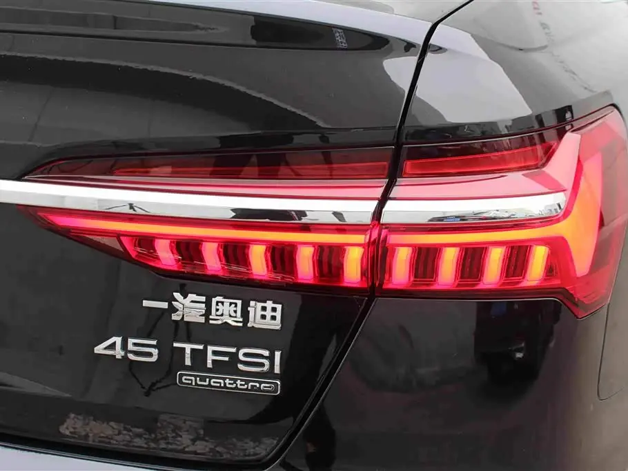 Audi A6L 2023 — Şəkil 16/18