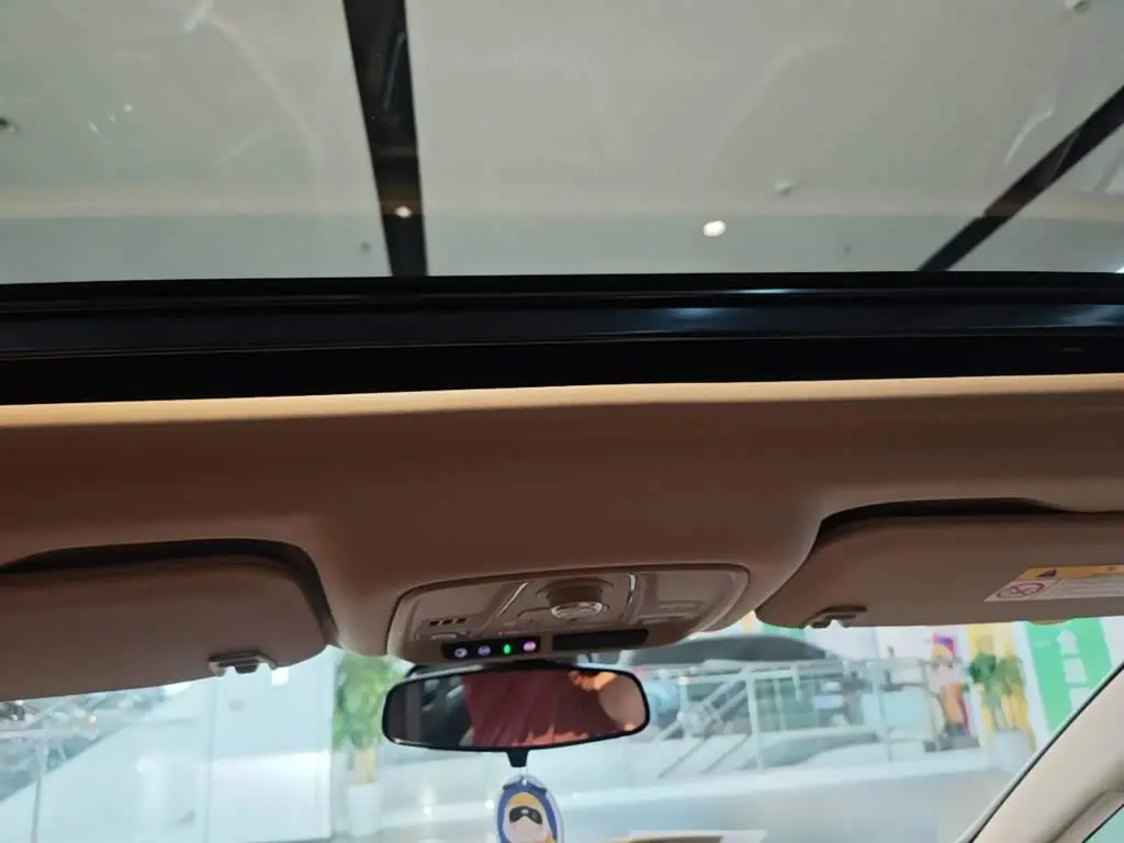 Buick GL8 New Energy 2025 — Photo 18/20