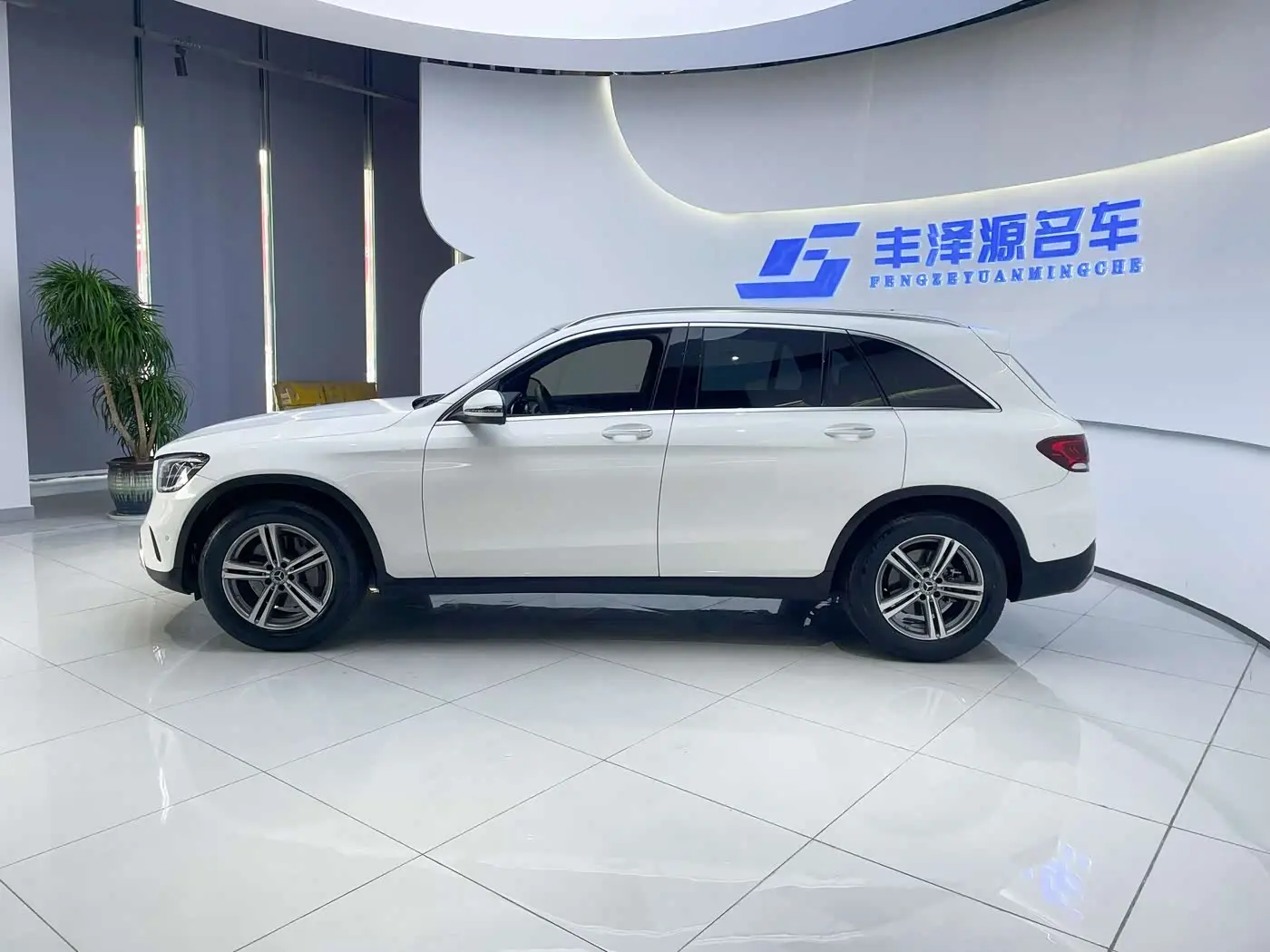 Mercedes-Benz GLC 2021 — Şəkil 4/13