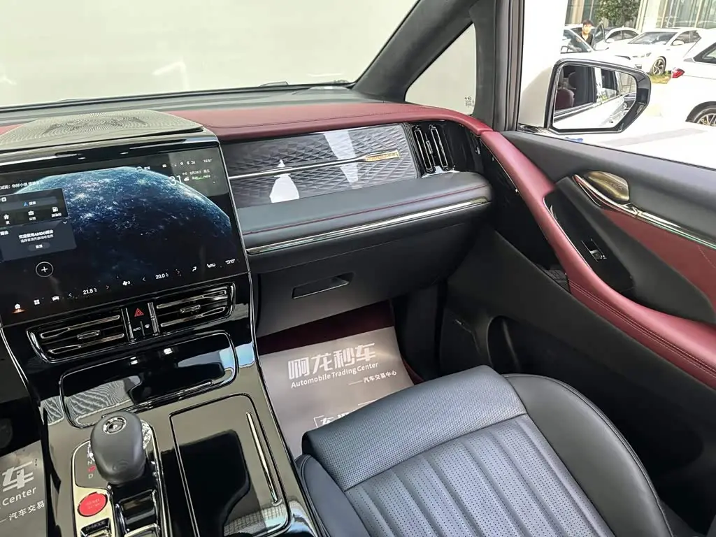 GAC Trumpchi Trumpchi M8 2023 — Şəkil 7/15