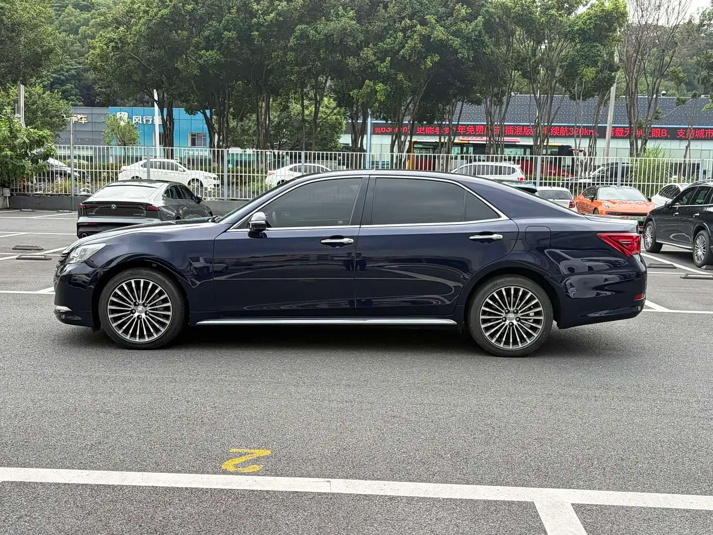 Toyota Crown 2018 — Фото 4/20