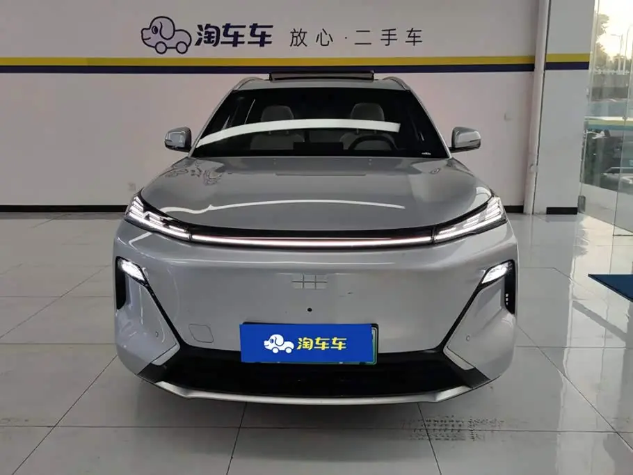Geely Galaxy Galaxy Starship 7 EM-i 2025 — Фото 2/16