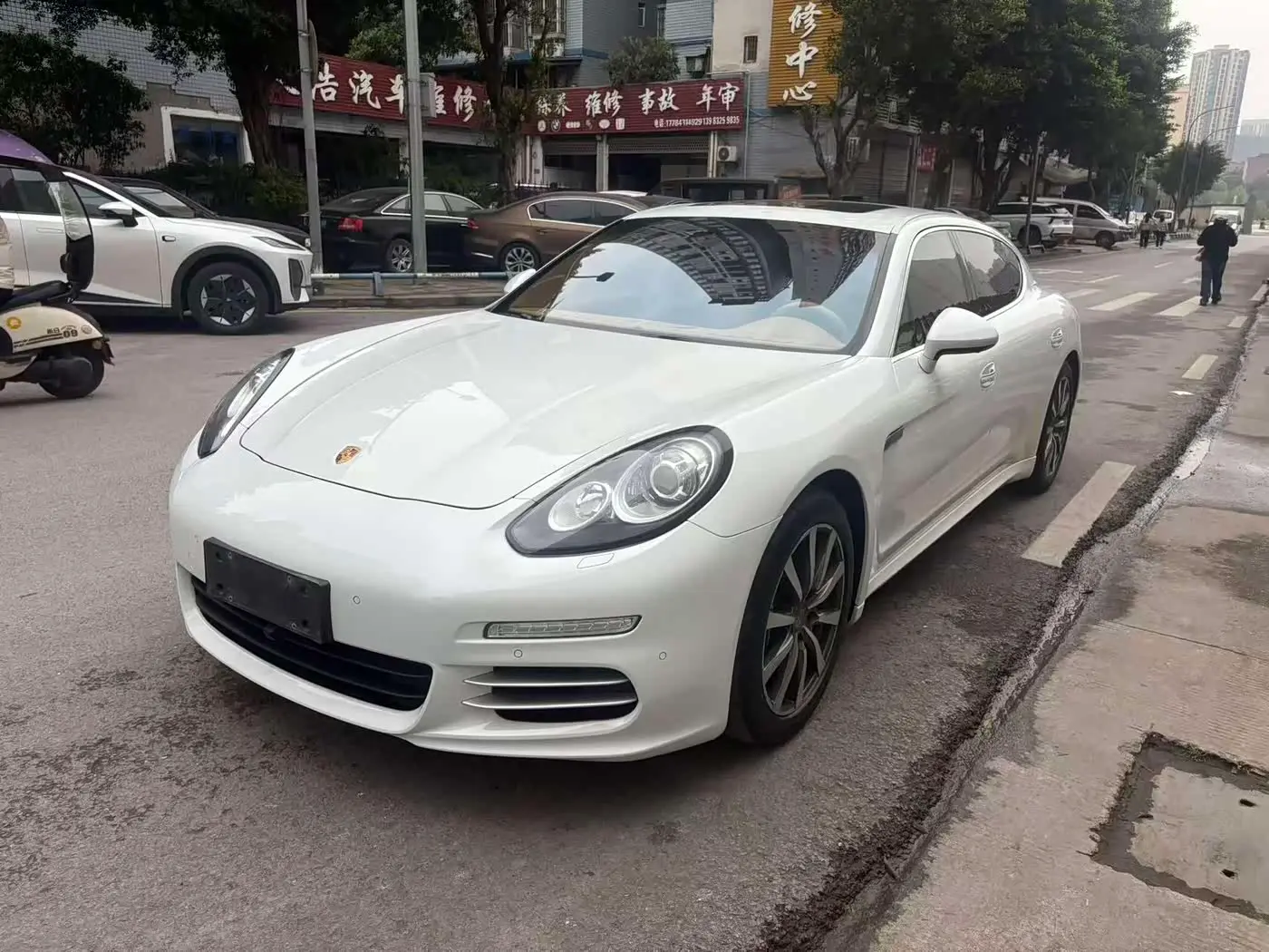 Porsche Panamera 2015 — Photo 1/14