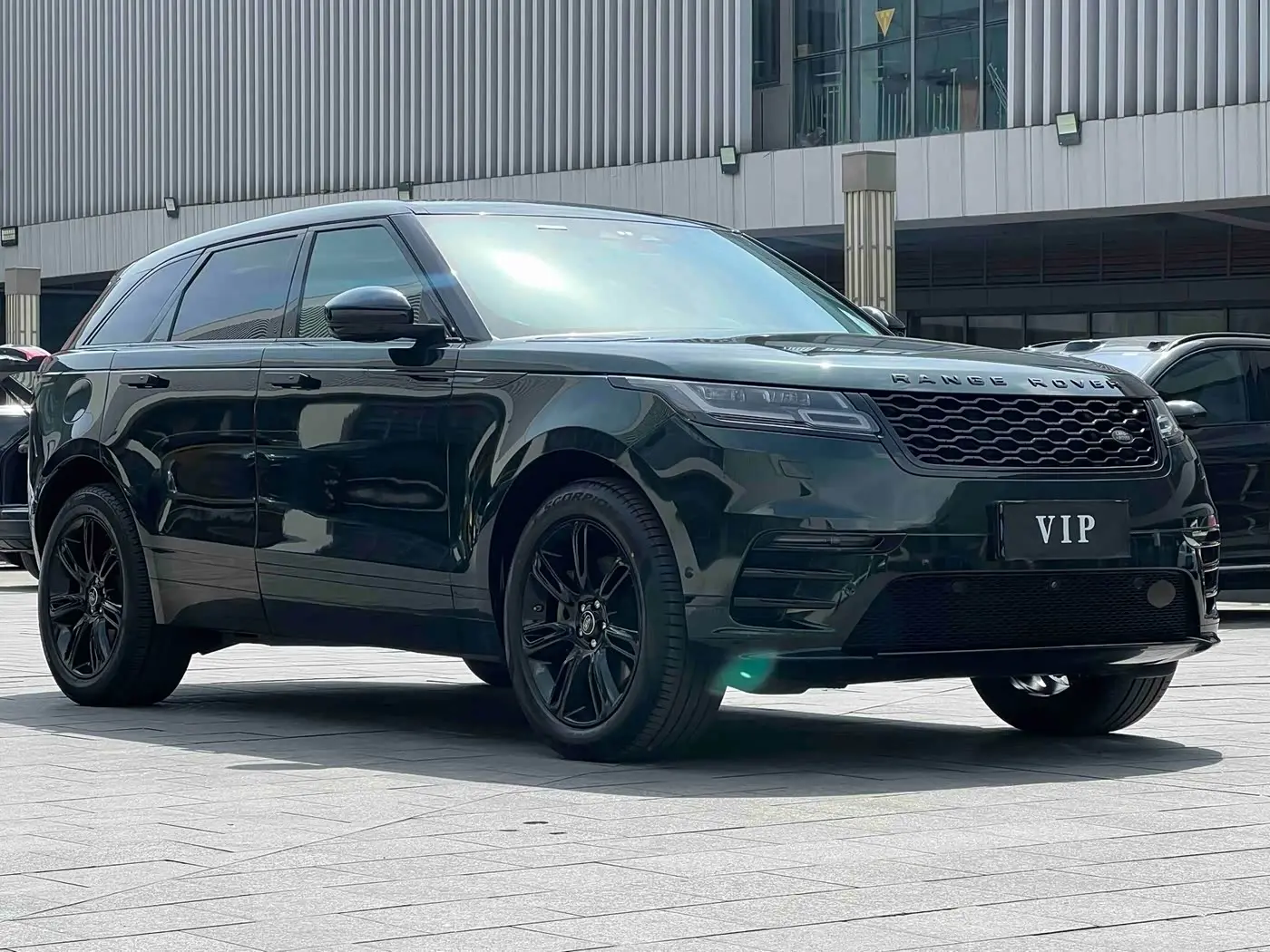 Land Rover Range Rover Velar 2021 — Photo 3/20