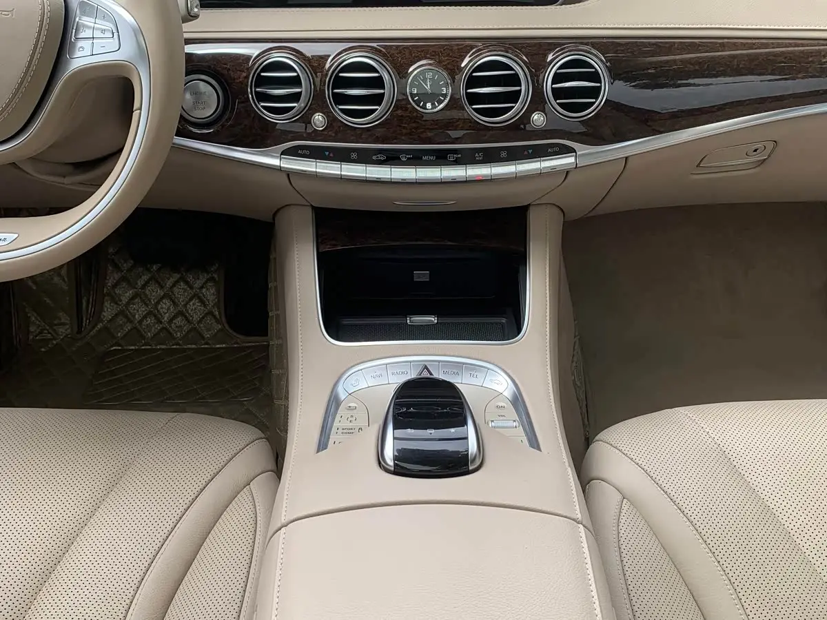 Mercedes-Benz S-Class 2014 — Photo 12/20
