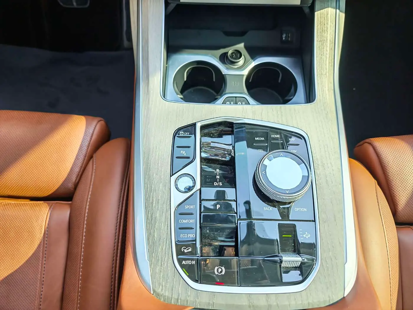 BMW X7 2023 — Photo 13/20