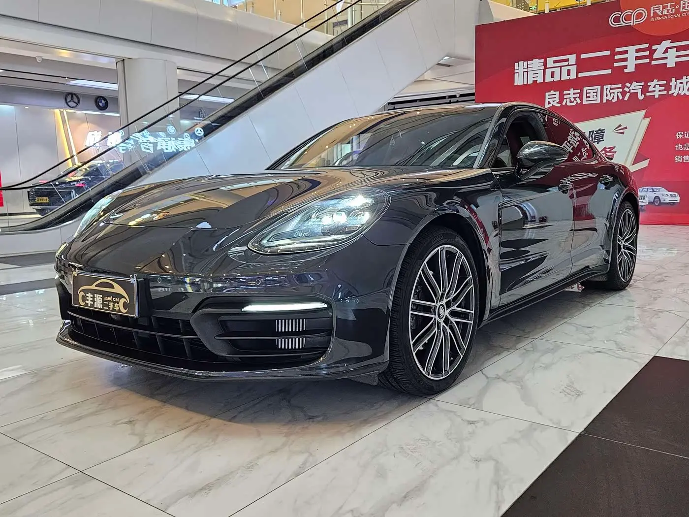 Porsche Panamera 2022 — Photo 1/20