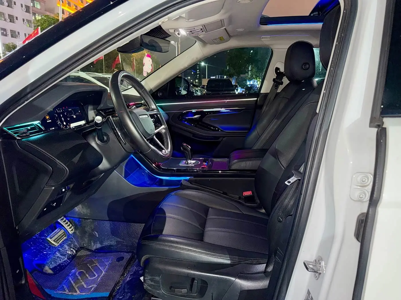 Land Rover Range Rover Evoque 2022 — Фото 13/18