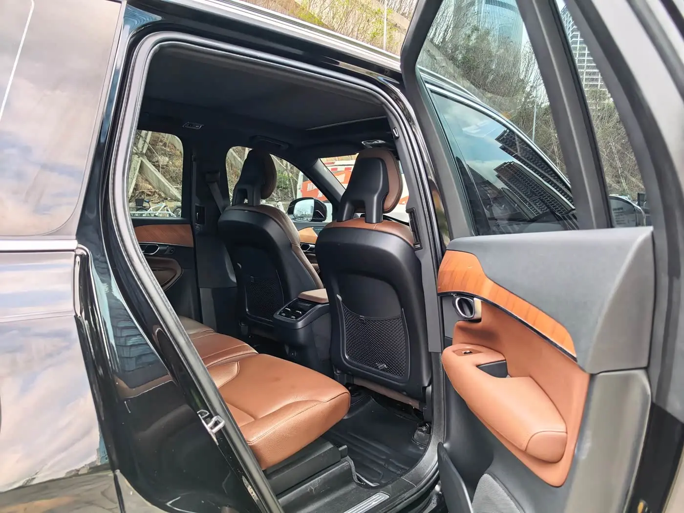 Volvo XC90 2021 — Фото 11/16