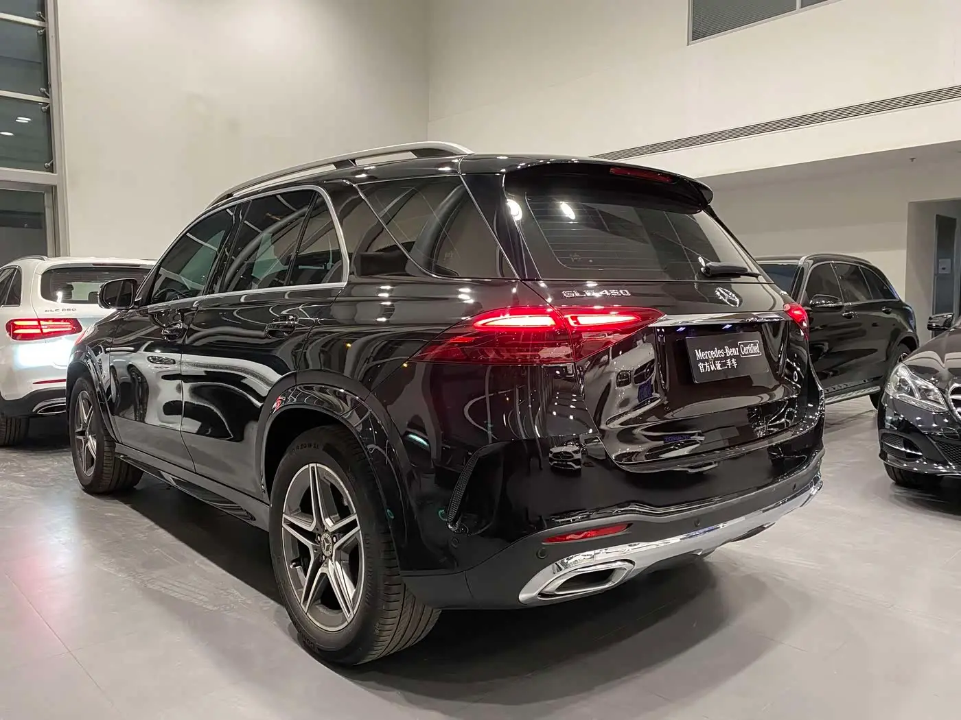 Mercedes-Benz GLE 2024 — Фото 17/19