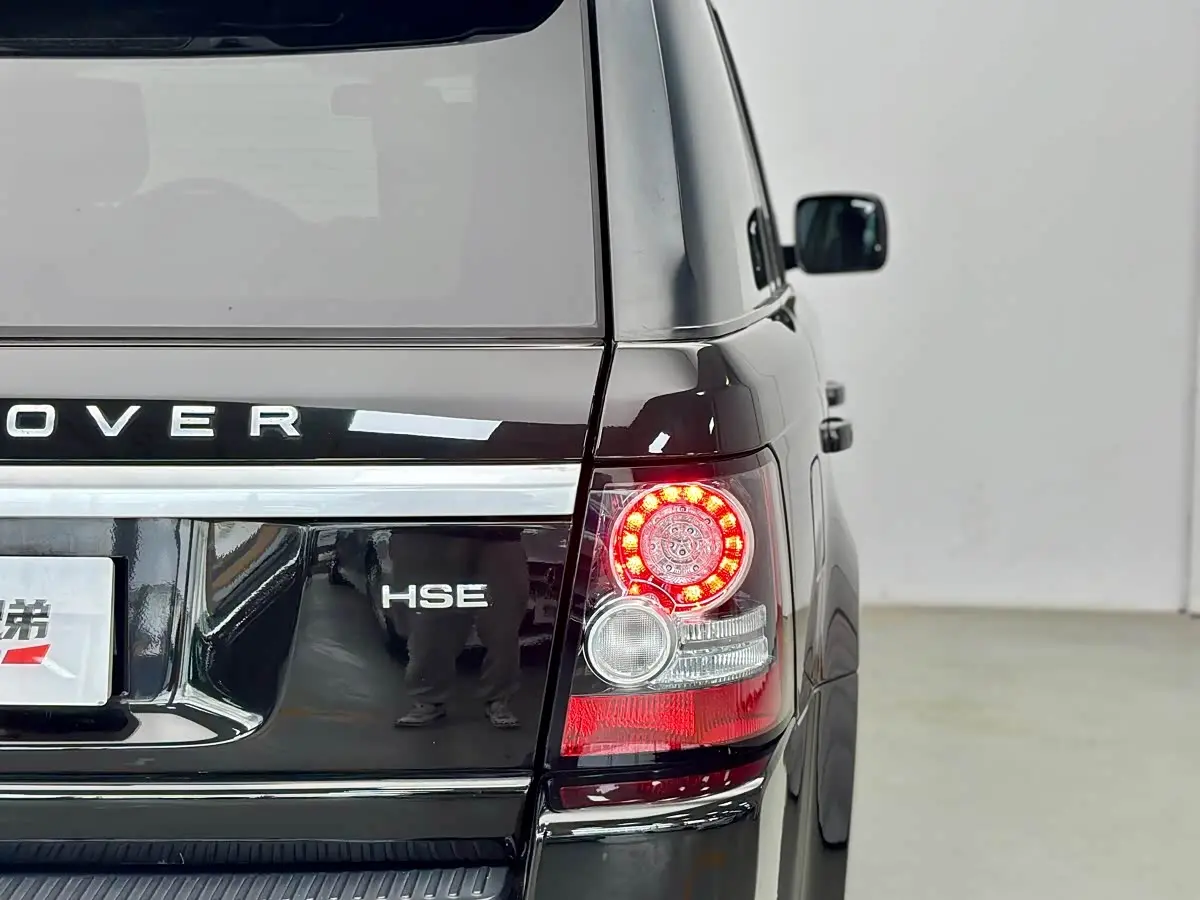 Land Rover Range Rover Sport 2012 — Photo 15/20