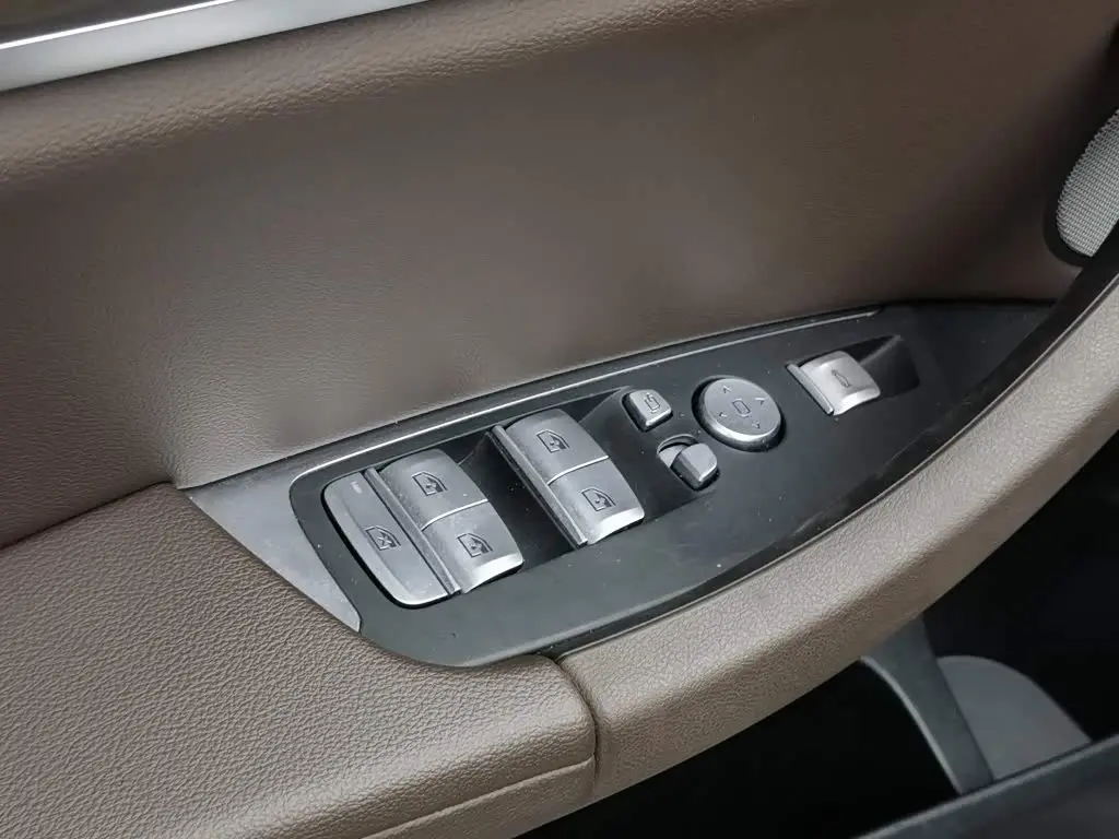 BMW X3 2021 — Şəkil 9/20