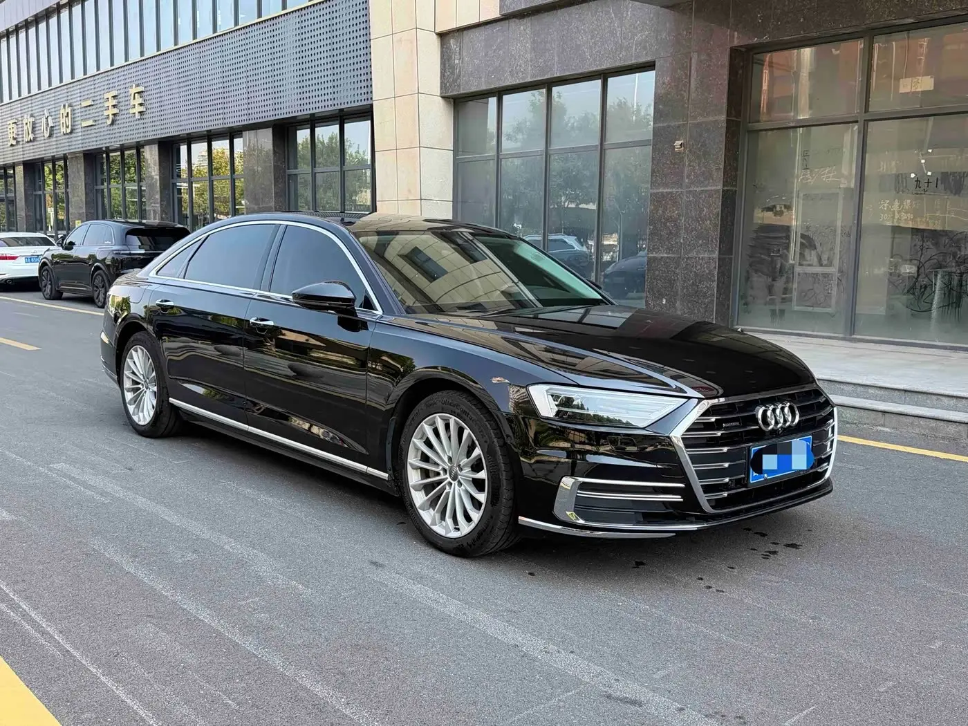 Audi A8 2019 — Photo 3/9