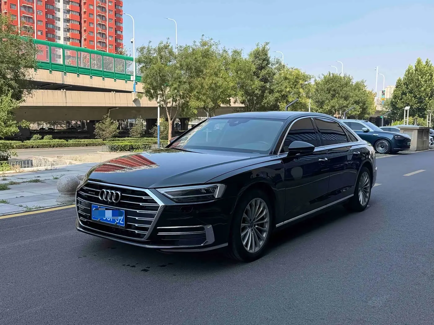 Audi A8 2019 — Photo 1/9
