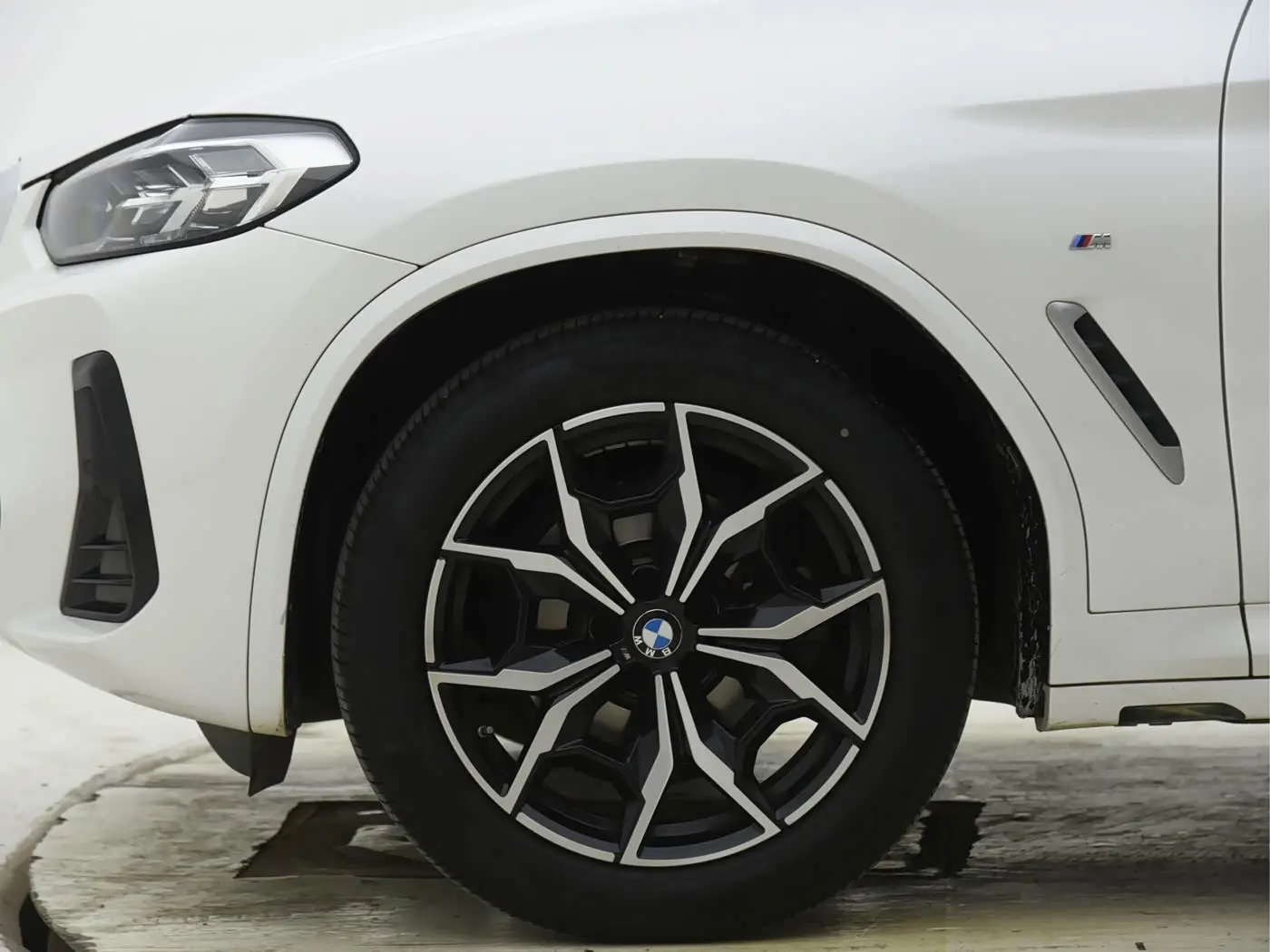 BMW X3 2024 — Фото 4/20